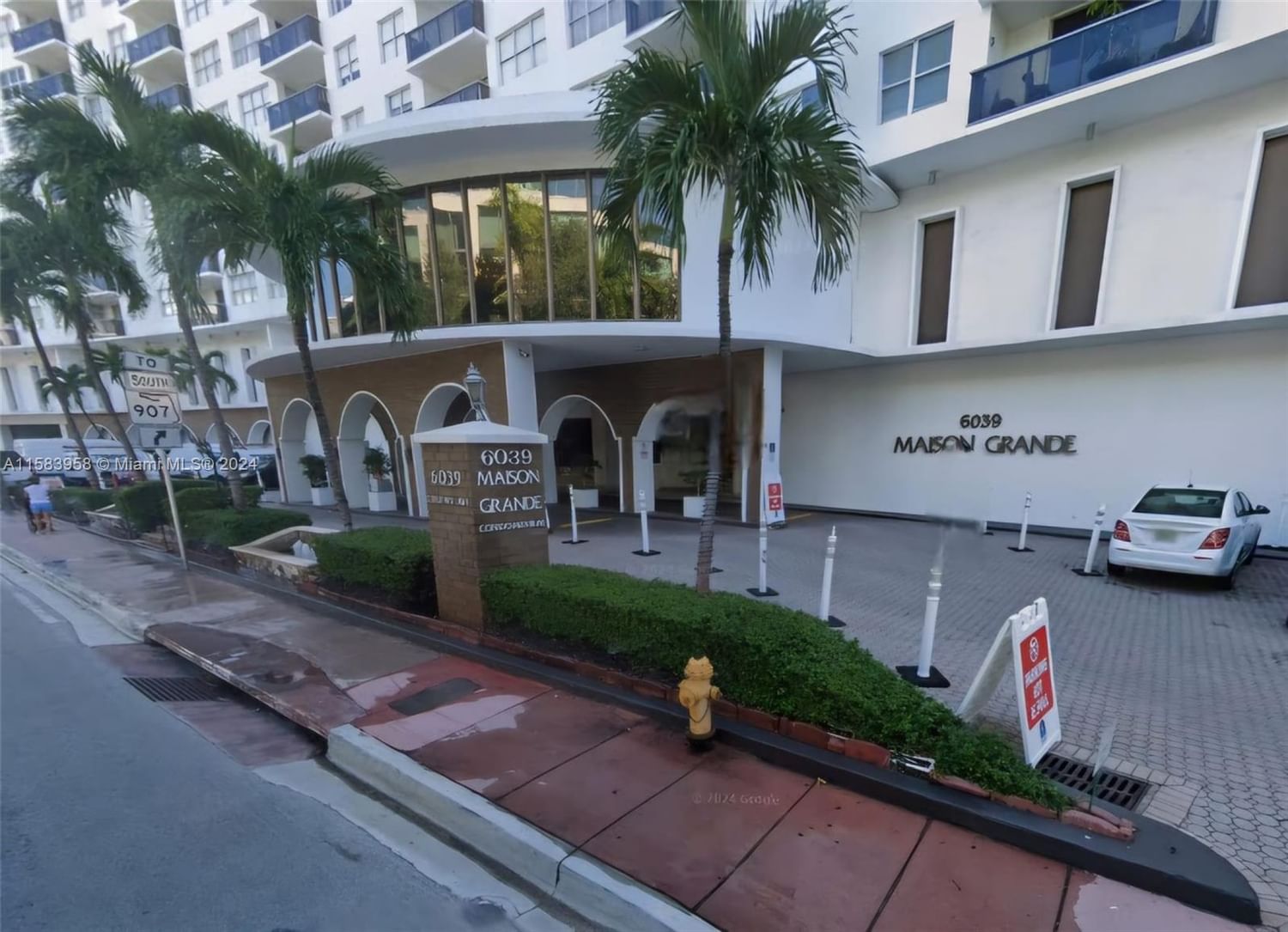 Real estate property located at 6039 Collins Ave #1201, Miami-Dade, MAISON GRANDE CONDO, Miami Beach, FL