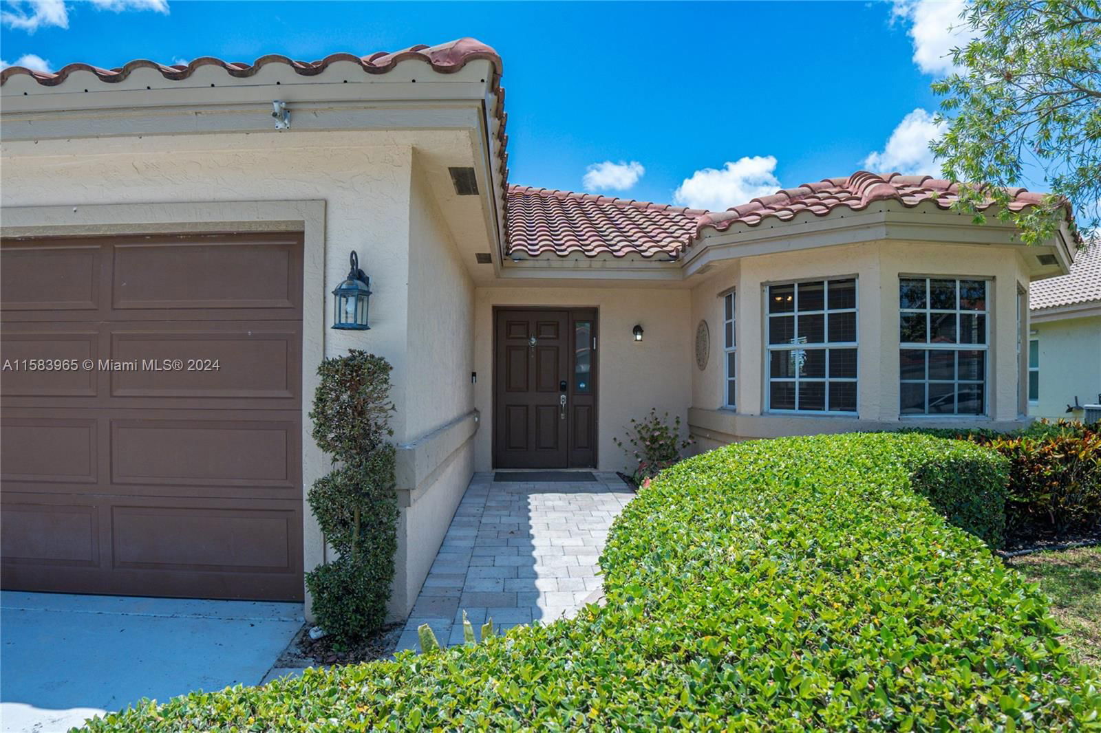 Real estate property located at 8537 Tourmaline Blvd, Palm Beach, RAINBOW LAKES TR E, Boynton Beach, FL