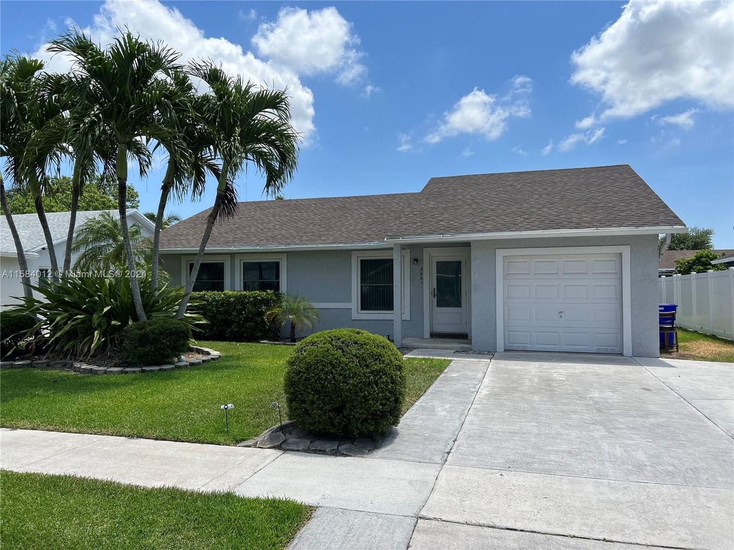 Real estate property located at 2001 87th Ave, Broward County, BURNHAM WOODS, North Lauderdale, FL