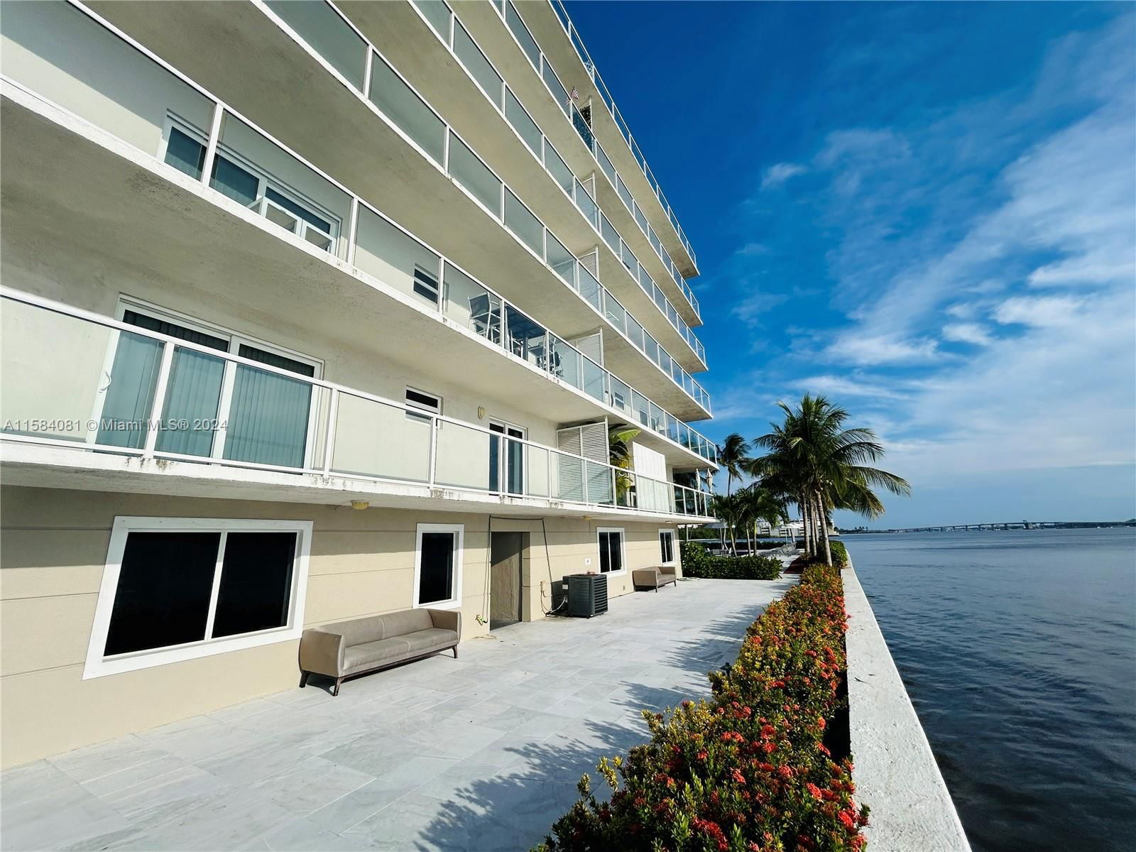 Real estate property located at 2560 Ocean Blvd #407, Palm Beach County, 2560 SOUTH OCEAN BOULEVAR, Palm Beach, FL
