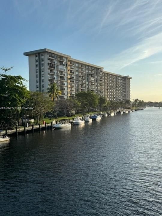 Real estate property located at 801 Federal Hwy #101, Broward County, WATERFORD POINT CONDO, Pompano Beach, FL