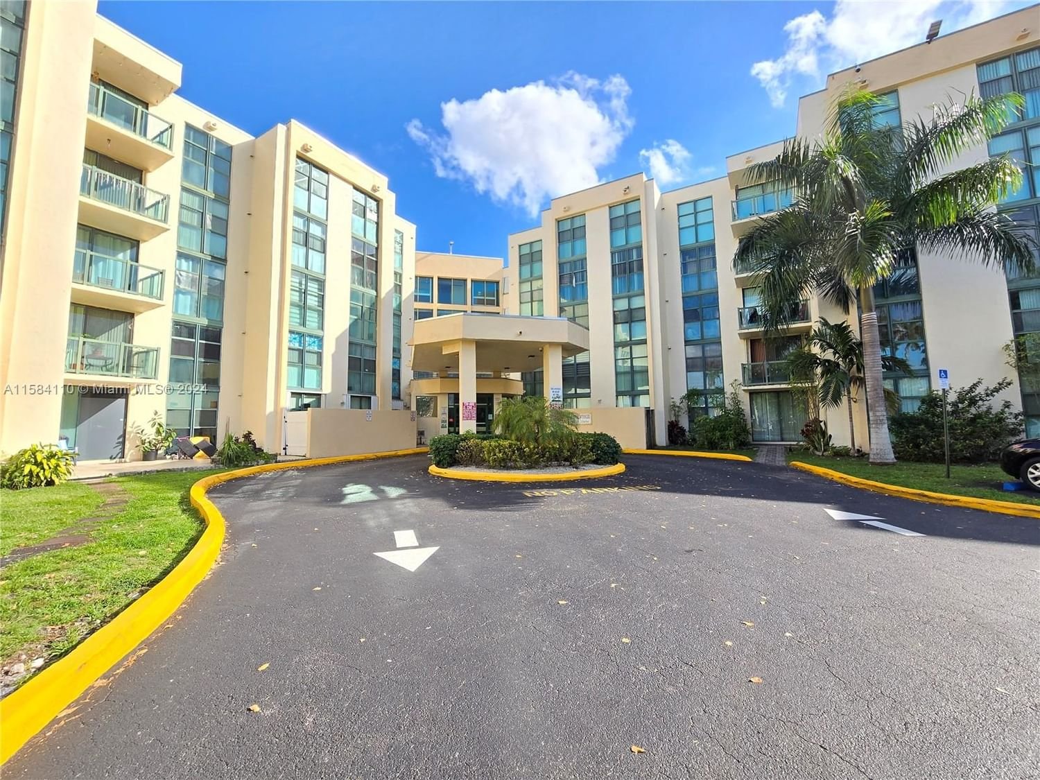 Real estate property located at 2075 122nd Ave #129, Miami-Dade County, CORAL TOWERS CONDO, Miami, FL