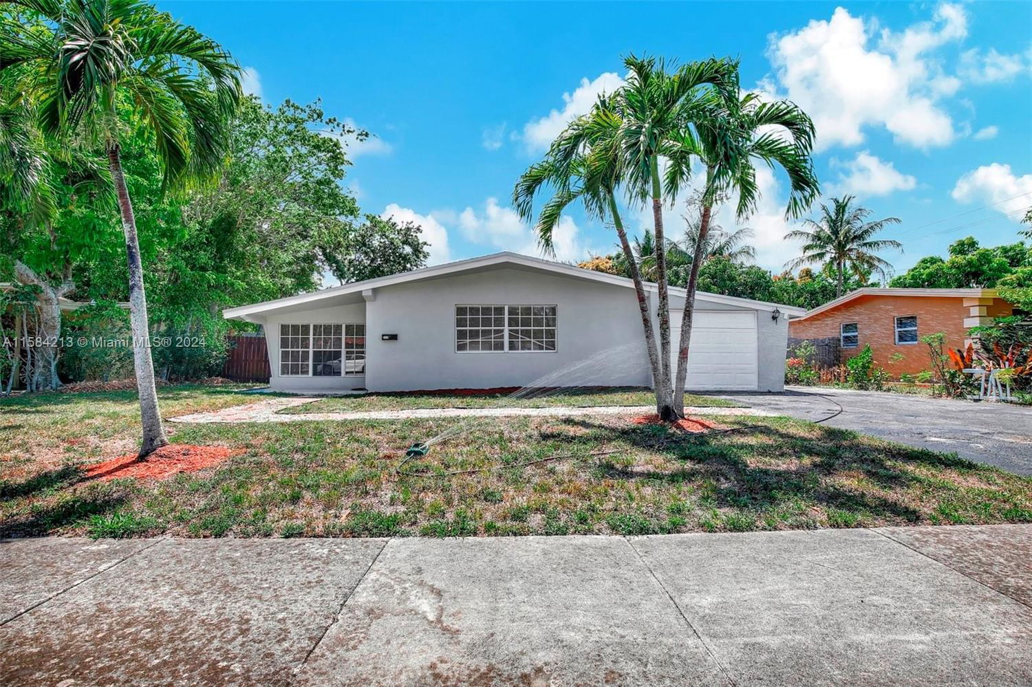 Real estate property located at 309 44th Ave, Broward County, WESTGATE LAKE MANORS, Plantation, FL