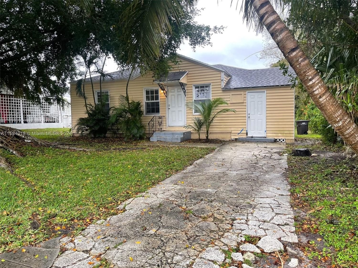 Real estate property located at 816 Tuscaloosa St, Palm Beach County, MACKLE PARK PLAT, West Palm Beach, FL