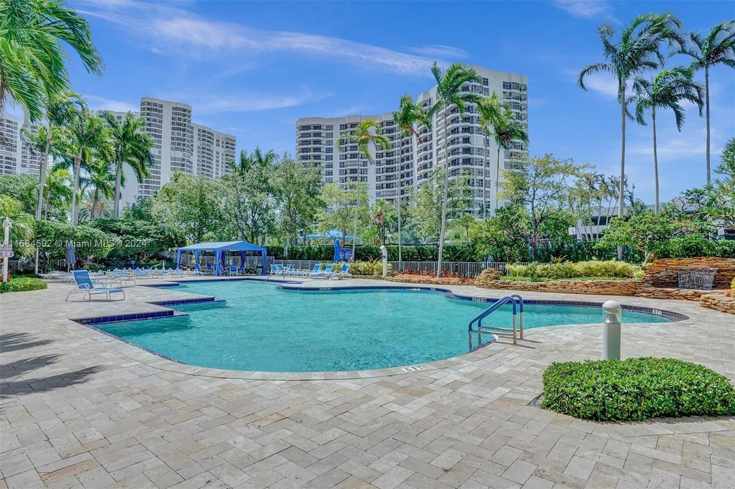 Real estate property located at 3500 Mystic Pointe Dr #308, Miami-Dade County, MYSTIC POINTE TOWER 400 C, Aventura, FL
