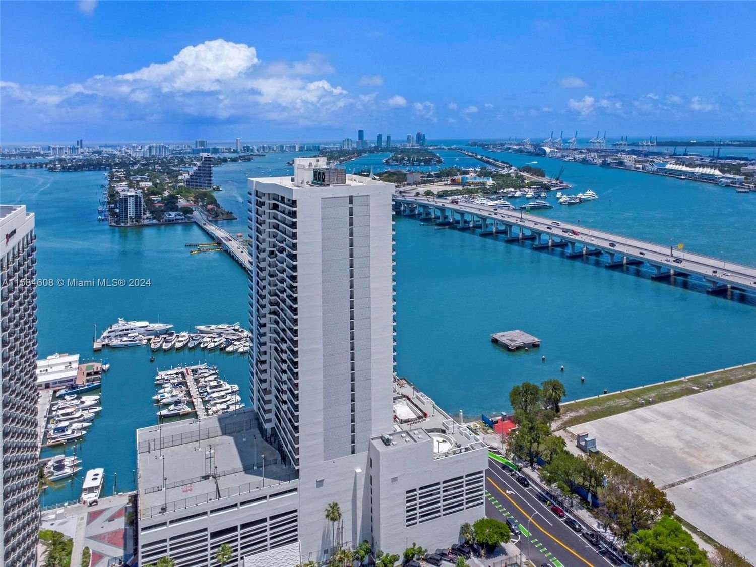 Real estate property located at 555 15th St #16C, Miami-Dade County, VENETIA CONDO, Miami, FL