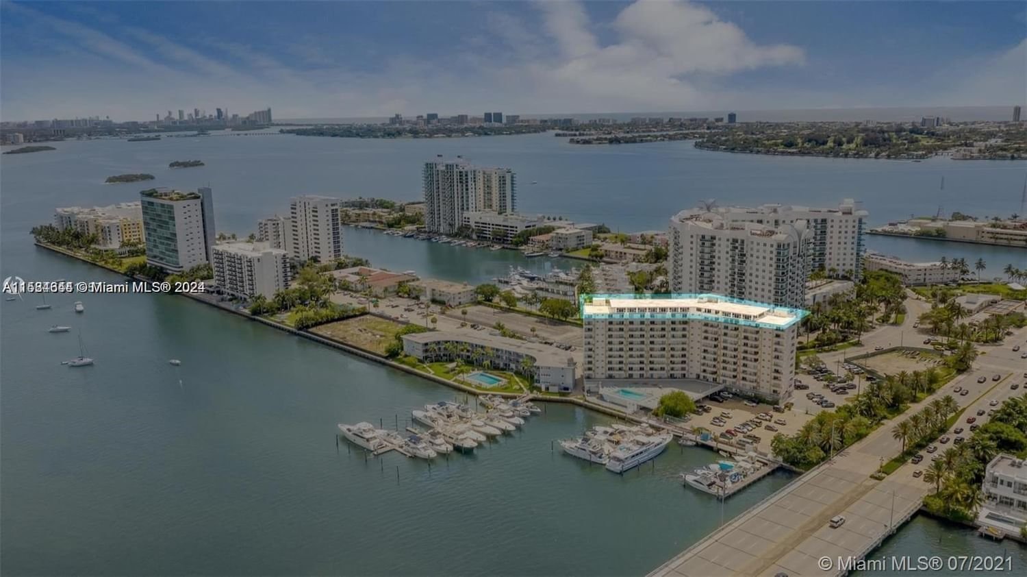Real estate property located at 7904 West Dr #1101, Miami-Dade County, BAYSHORE YACHT & TENNIS C, North Bay Village, FL