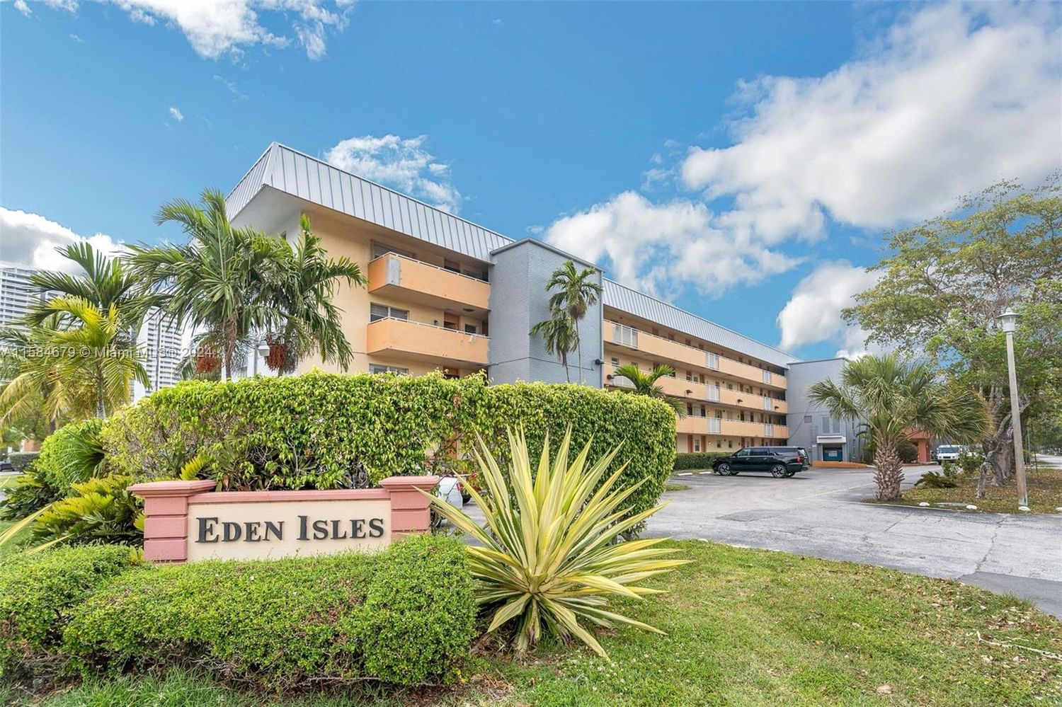 Real estate property located at 3551 169th St #100, Miami-Dade, EDEN ISLES CONDO PART 1, North Miami Beach, FL