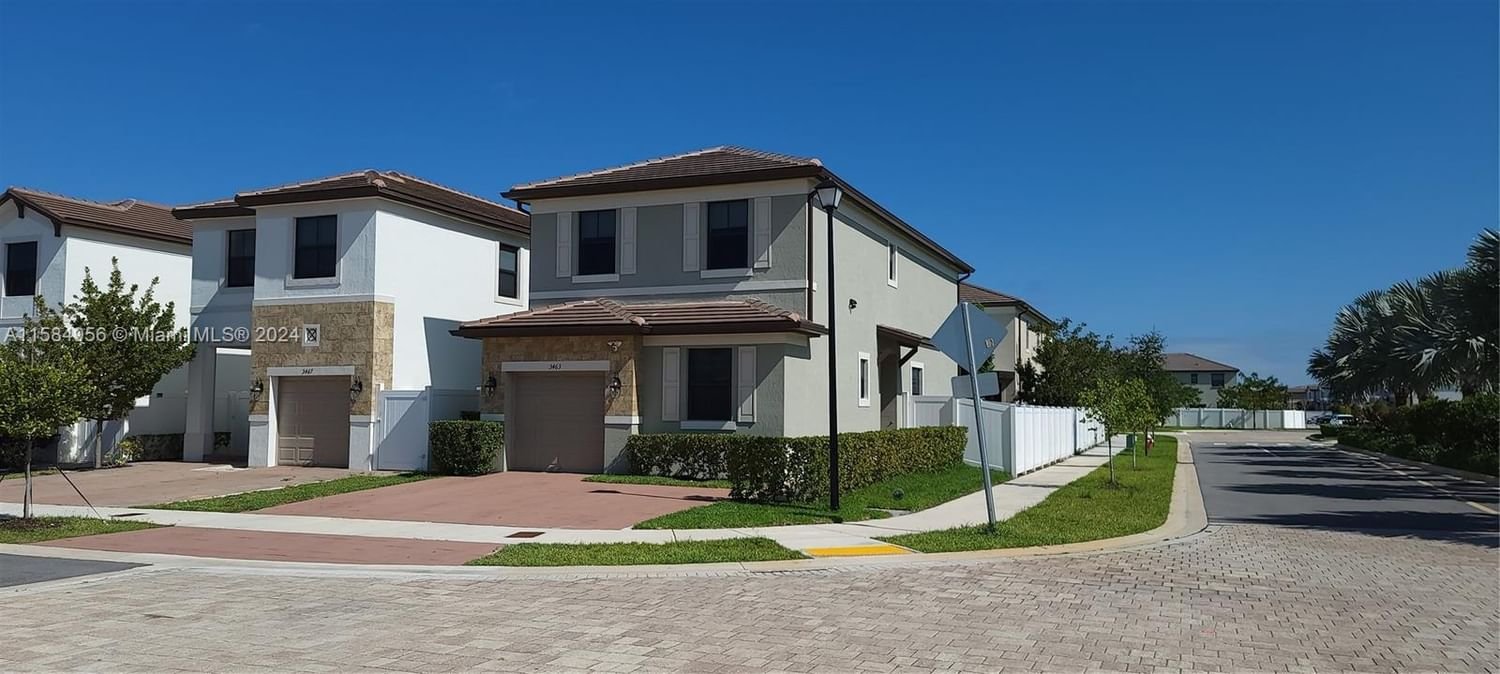 Real estate property located at 3463 110th St, Miami-Dade County, AQUABELLA NORTH, Hialeah, FL