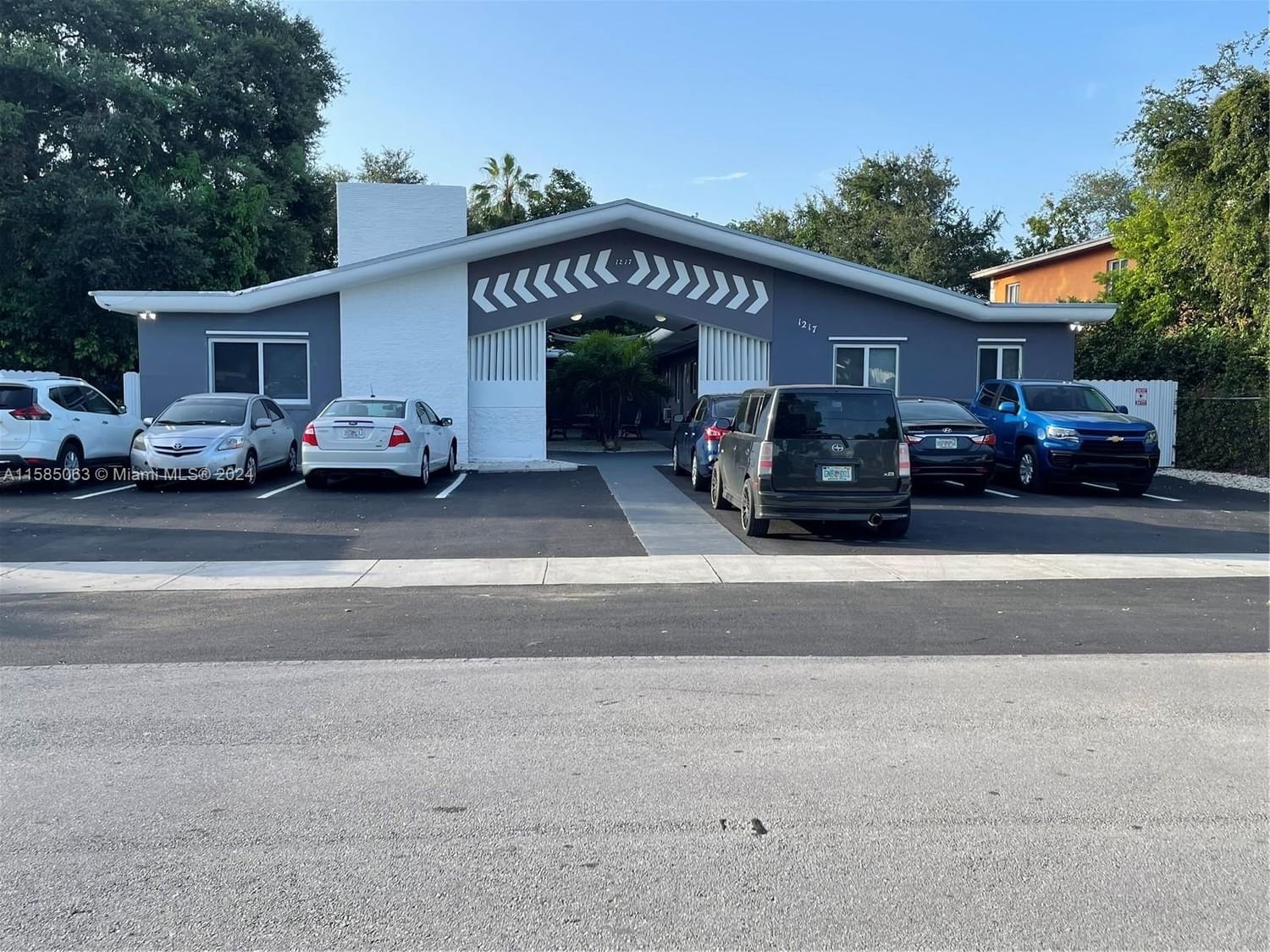 Real estate property located at 1217 127th St, Miami-Dade County, North Miami, FL