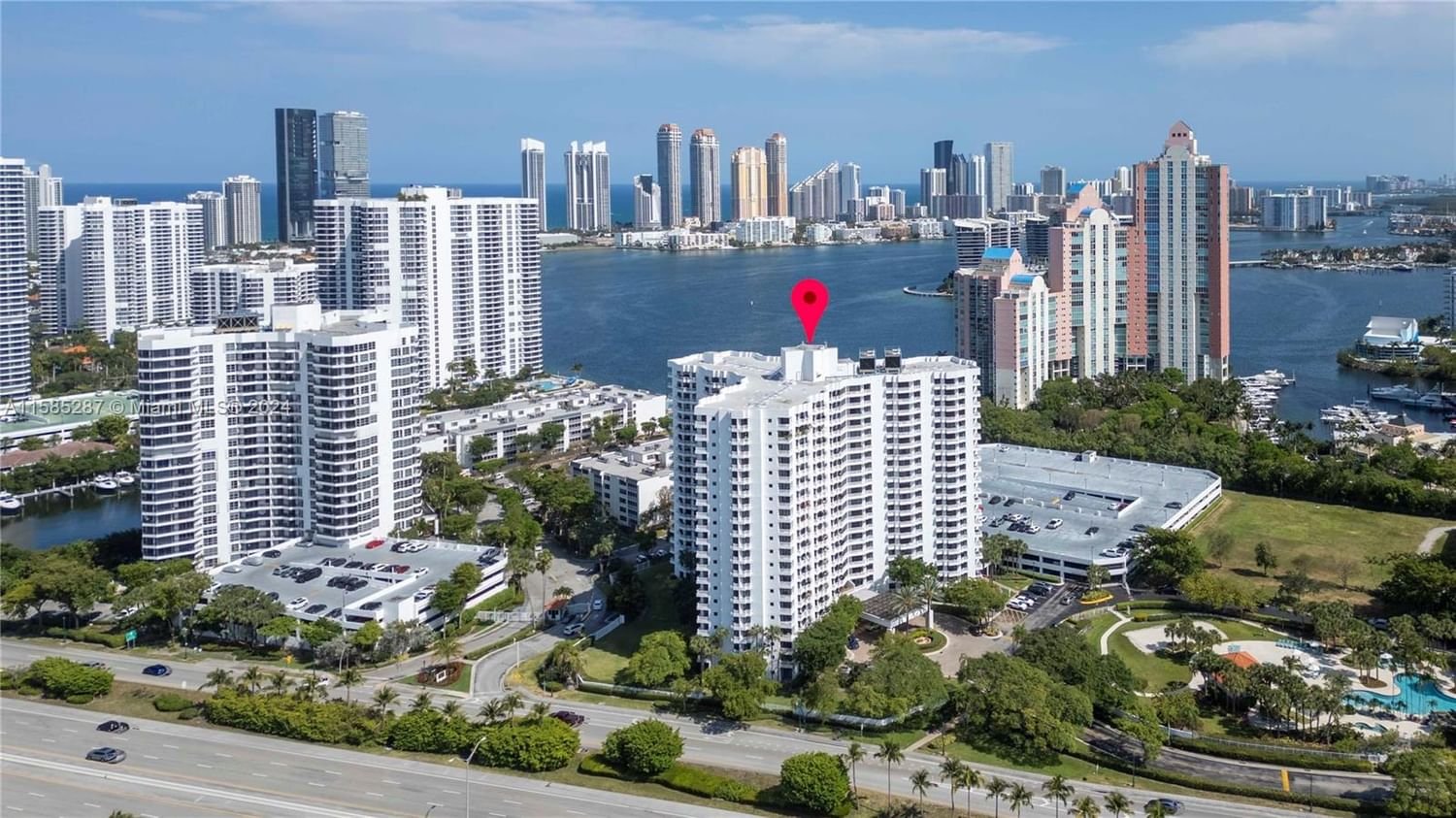 Real estate property located at 3300 192nd St #1108, Miami-Dade County, PARC CENTRAL AVENTURA EAST, Aventura, FL