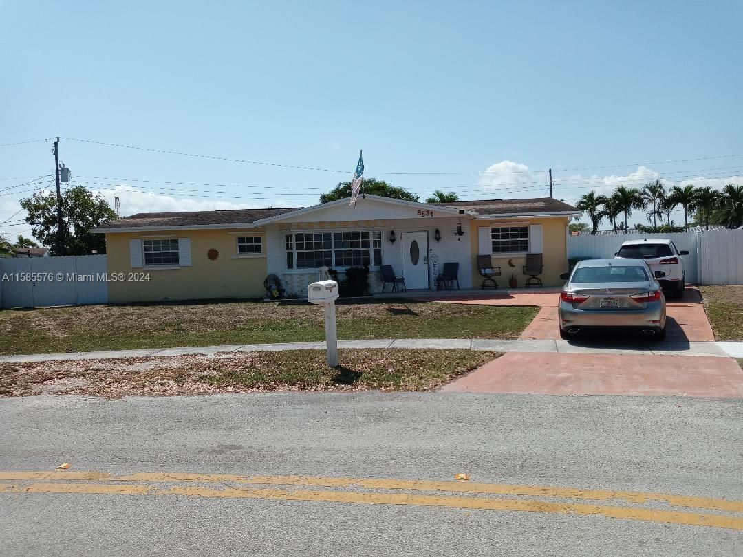 Real estate property located at 8531 170th Ln, Miami-Dade County, PALM SPRINGS NORTH SEC K, Hialeah, FL