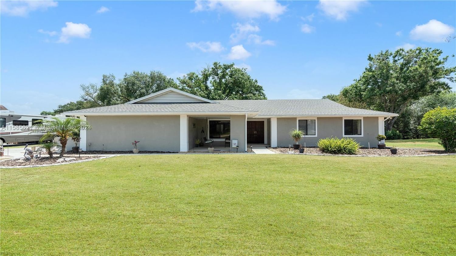 Real estate property located at 1811 Pinnacle, Polk County, PINNACLE, Lakeland, FL