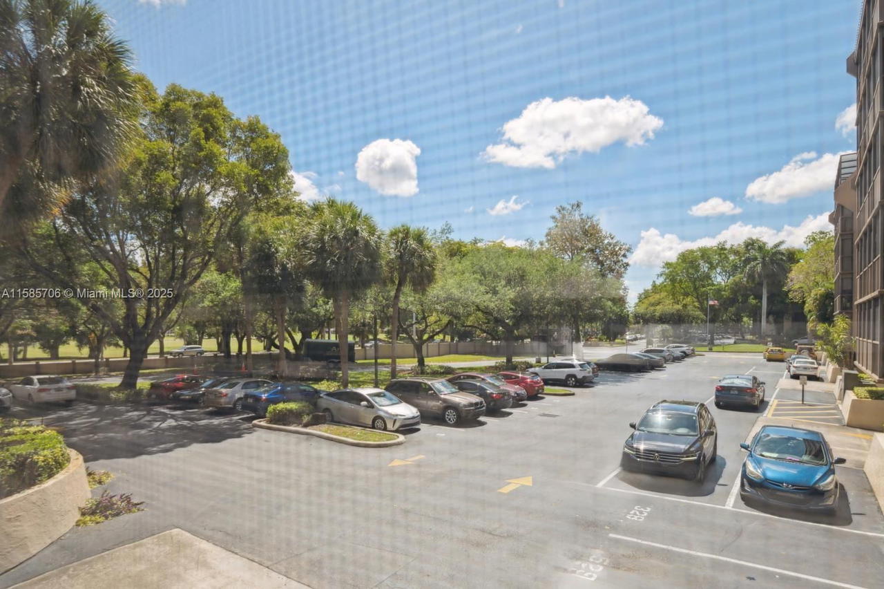Real estate property located at 2804 46th Ave C227, Broward, Grandview At Emerald Hills, Hollywood, FL