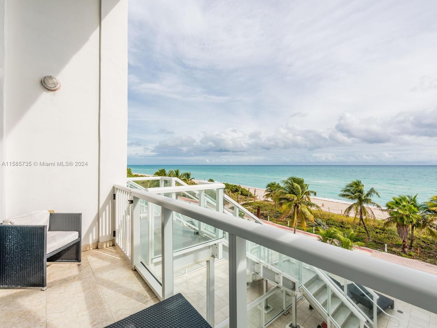 Real estate property located at 5445 Collins Ave #812, Miami-dade, Castle Beach Club Condo, Miami Beach, FL