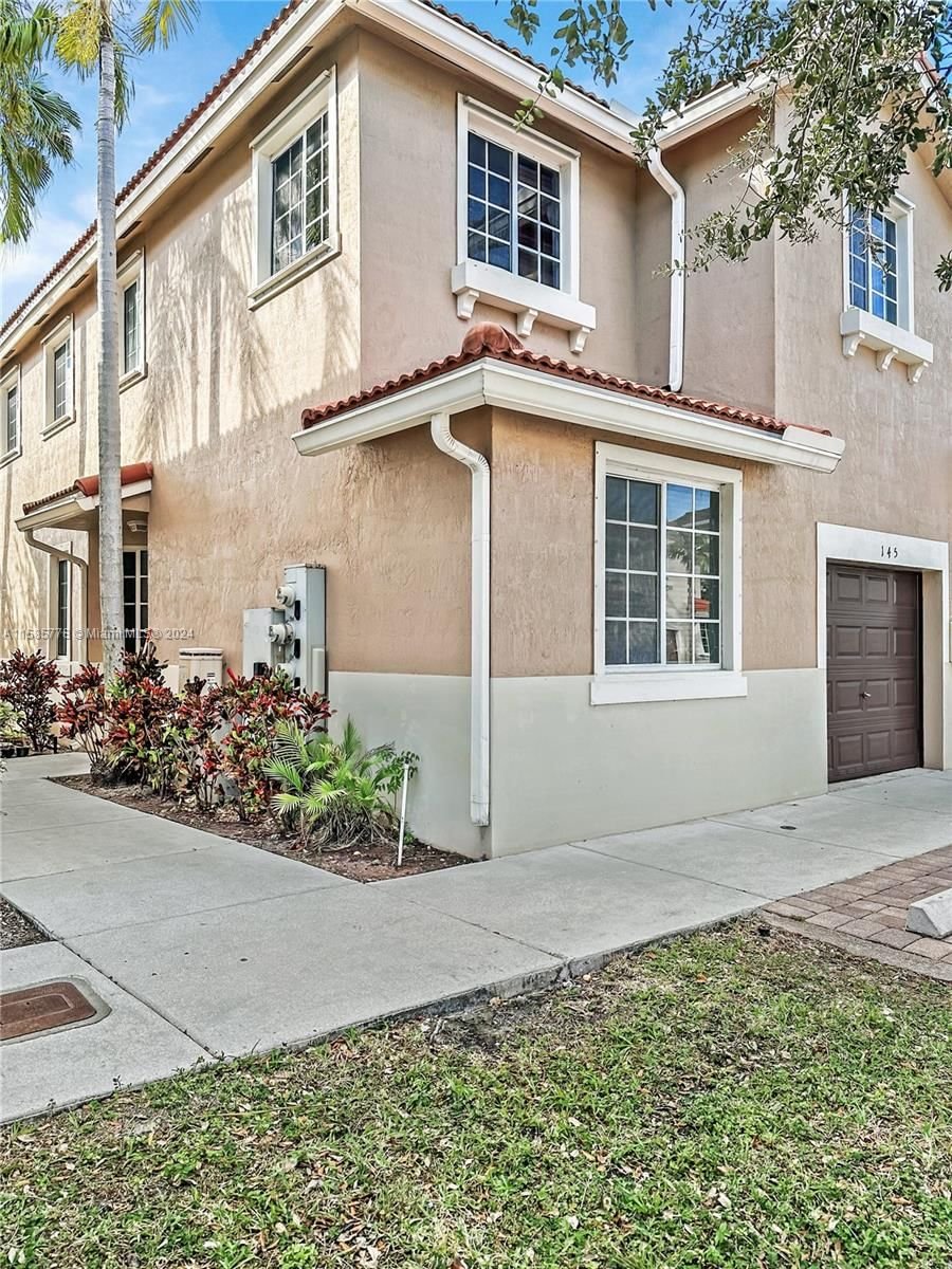 Real estate property located at 21001 14th Pl #145, Miami-Dade County, MAJORCA ISLES IV CONDO, Miami Gardens, FL