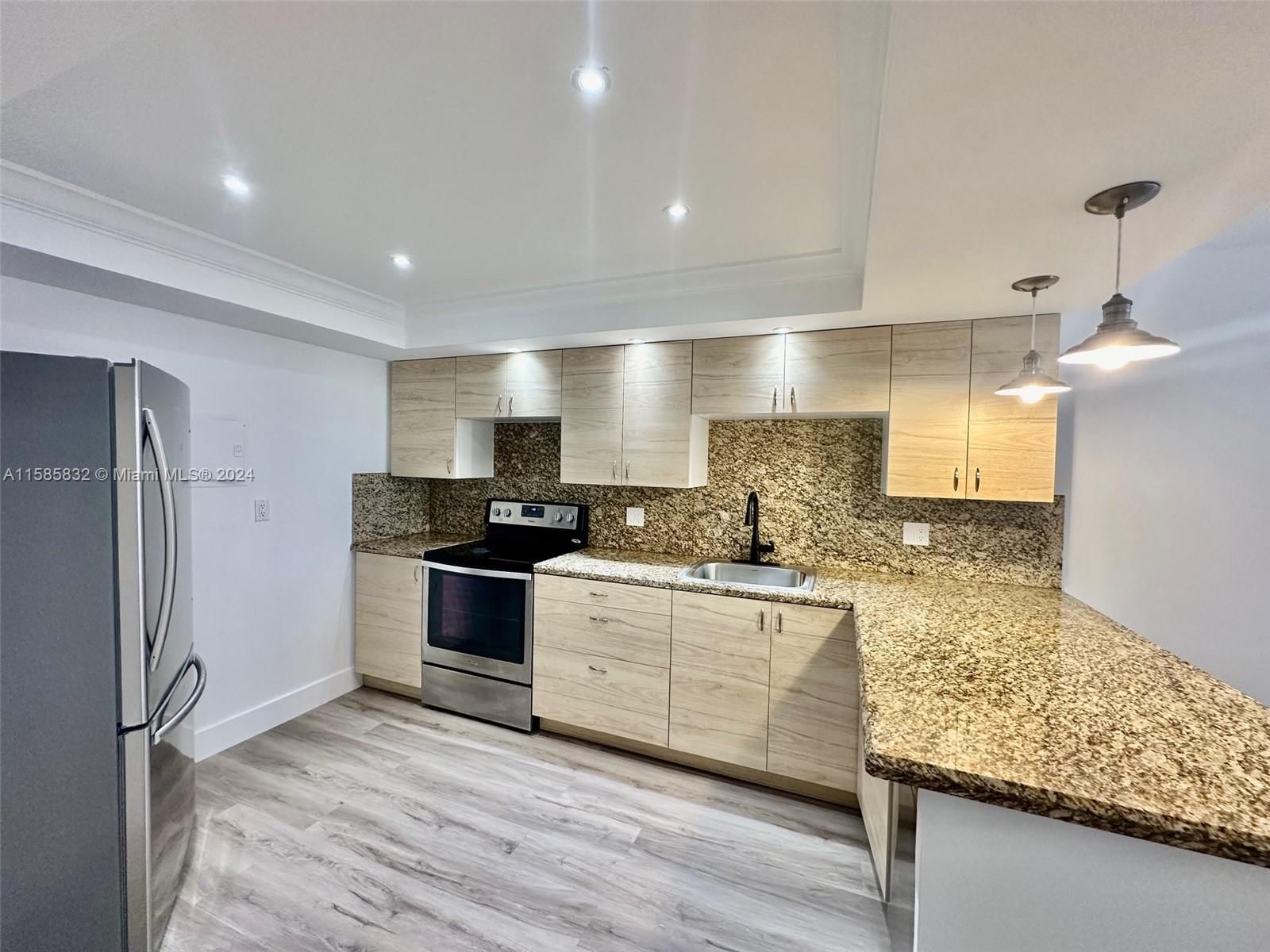 Real estate property located at 1301 Miami Gardens Dr #521 W, Miami-dade, Buckley Towers Condo, Miami, FL