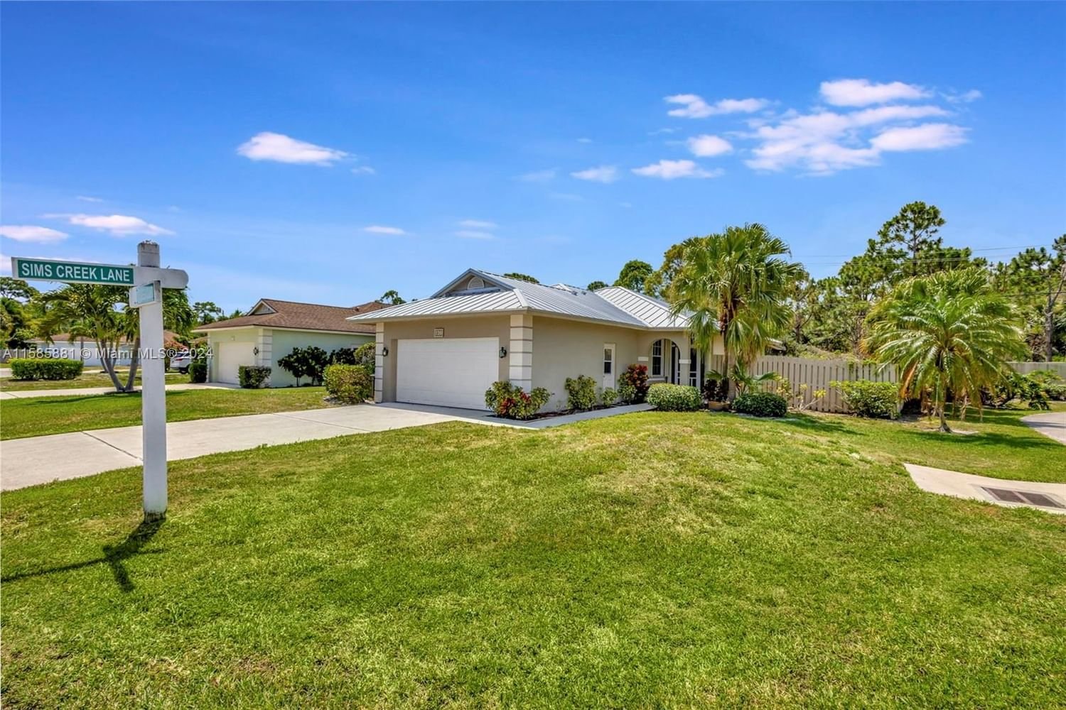 Real estate property located at 120 Sims Creek Ct, Palm Beach County, SIMS CREEK OF JUPITER, Jupiter, FL