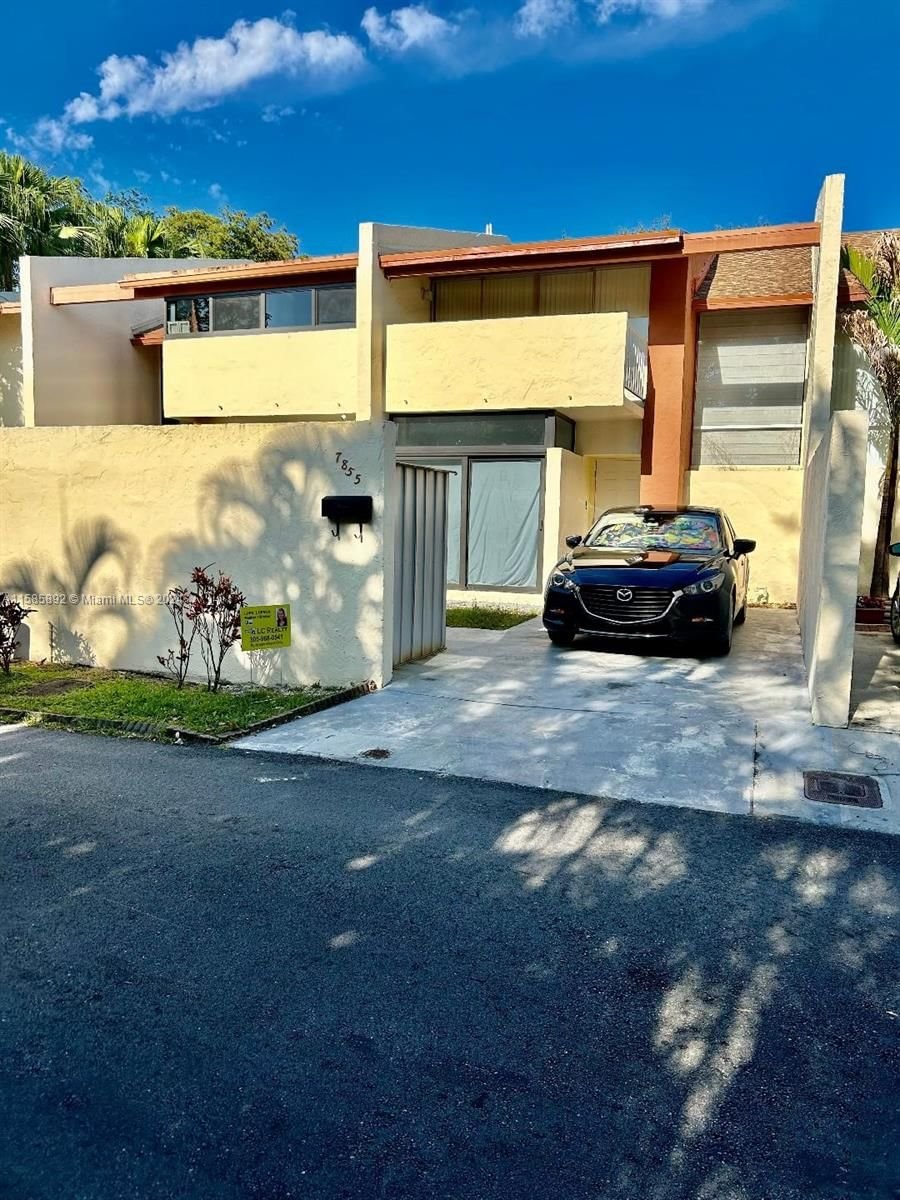 Real estate property located at 7855 105th Ave #7855, Miami-Dade County, SUNSET PARK LAKE VILLAS S, Miami, FL
