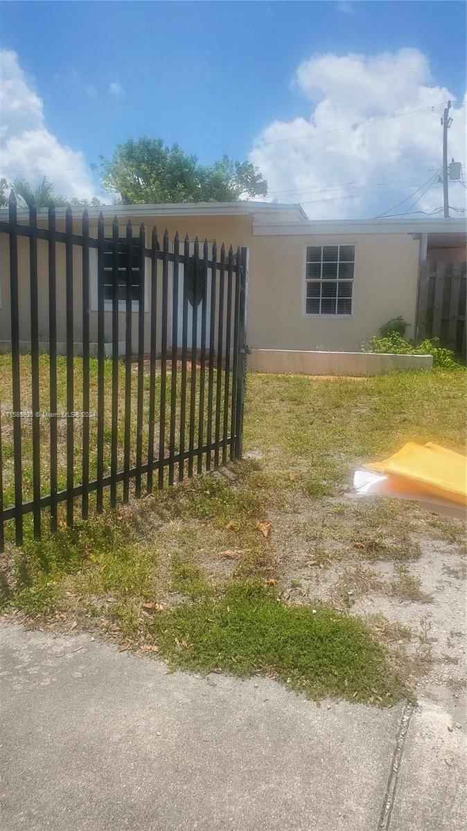Real estate property located at 4570 39th St, Broward County, LAKE FOREST SEC ONE, West Park, FL