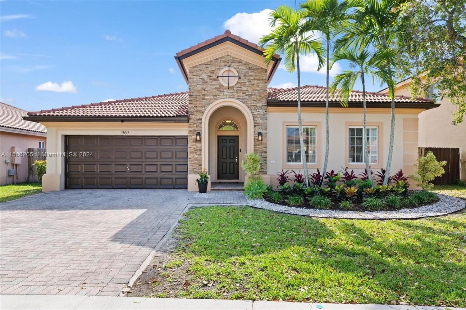 Real estate property located at 967 35th Ave, Miami-Dade County, ESTATES AT MENDICINO, Homestead, FL