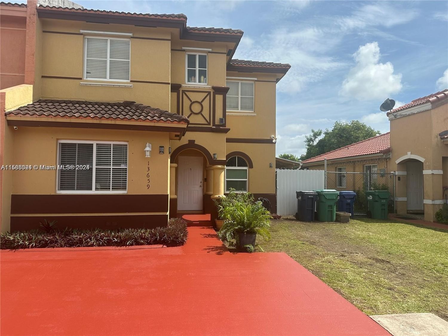 Real estate property located at 13659 262nd St, Miami-Dade County, NARANJA GARDENS, Homestead, FL