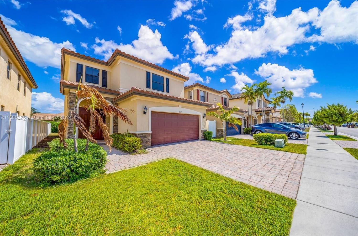 Real estate property located at 3517 86th Ter, Miami-Dade County, BELLAGIO, Hialeah, FL