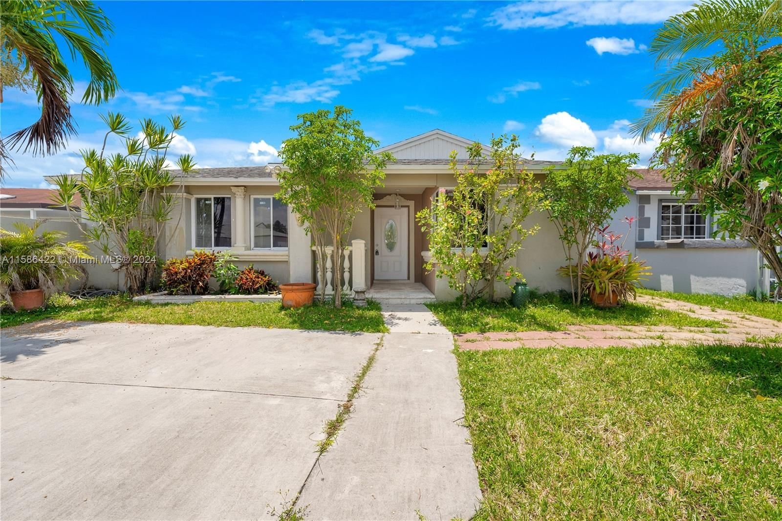 Real estate property located at 12320 195th Ter, Miami-Dade County, SOUTH MIAMI LAKES, Miami, FL