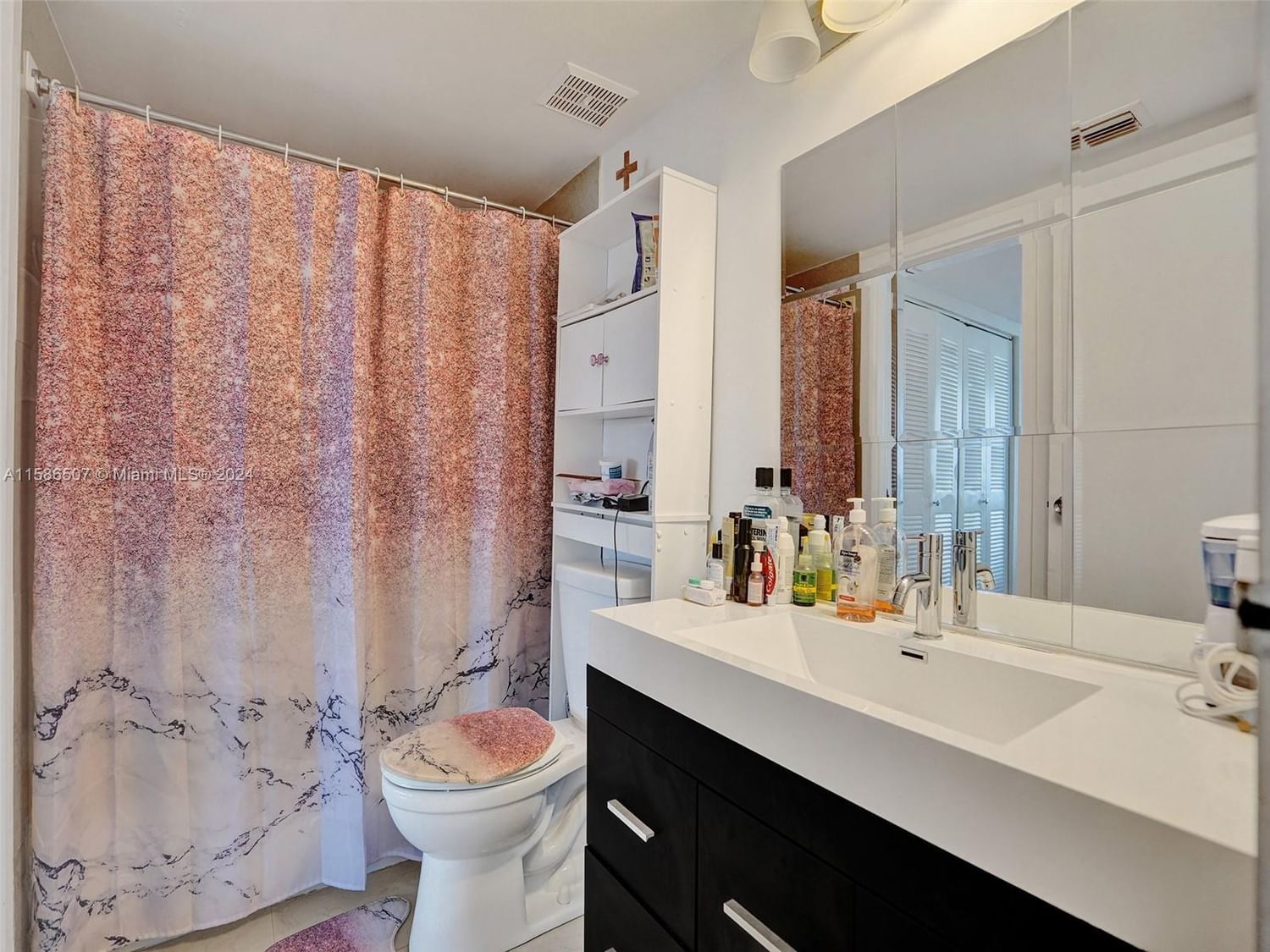 Real estate property located at 7601 Treasure Dr #722, Miami-dade, The Grandview Palace Cond, North Bay Village, FL