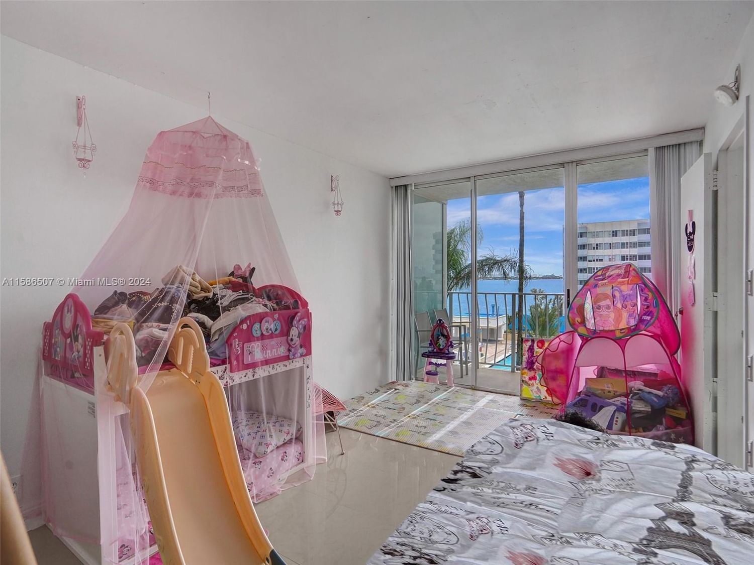 Real estate property located at 7601 Treasure Dr #722, Miami-dade, The Grandview Palace Cond, North Bay Village, FL