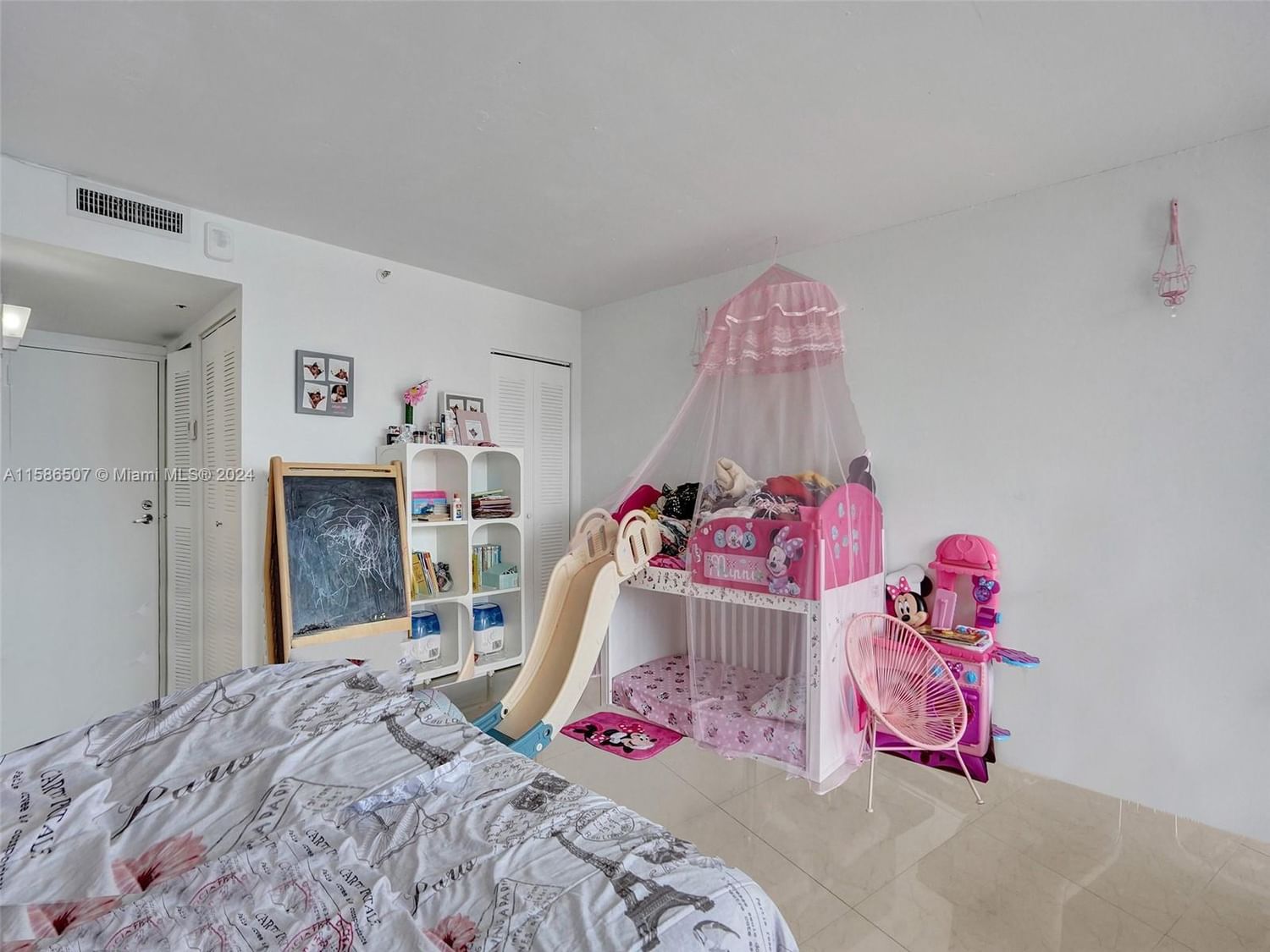 Real estate property located at 7601 Treasure Dr #722, Miami-dade, The Grandview Palace Cond, North Bay Village, FL