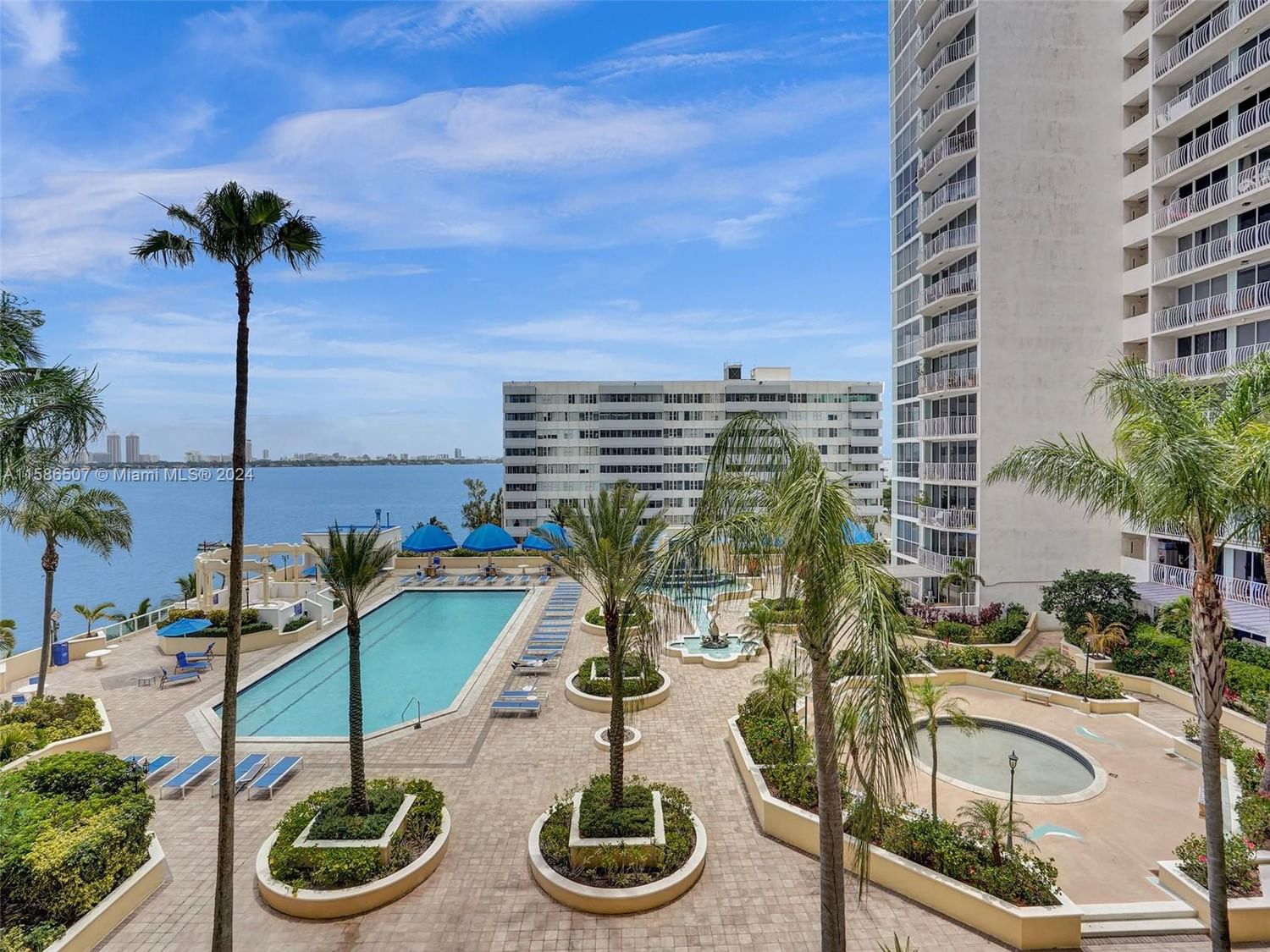 Real estate property located at 7601 Treasure Dr #722, Miami-dade, The Grandview Palace Cond, North Bay Village, FL