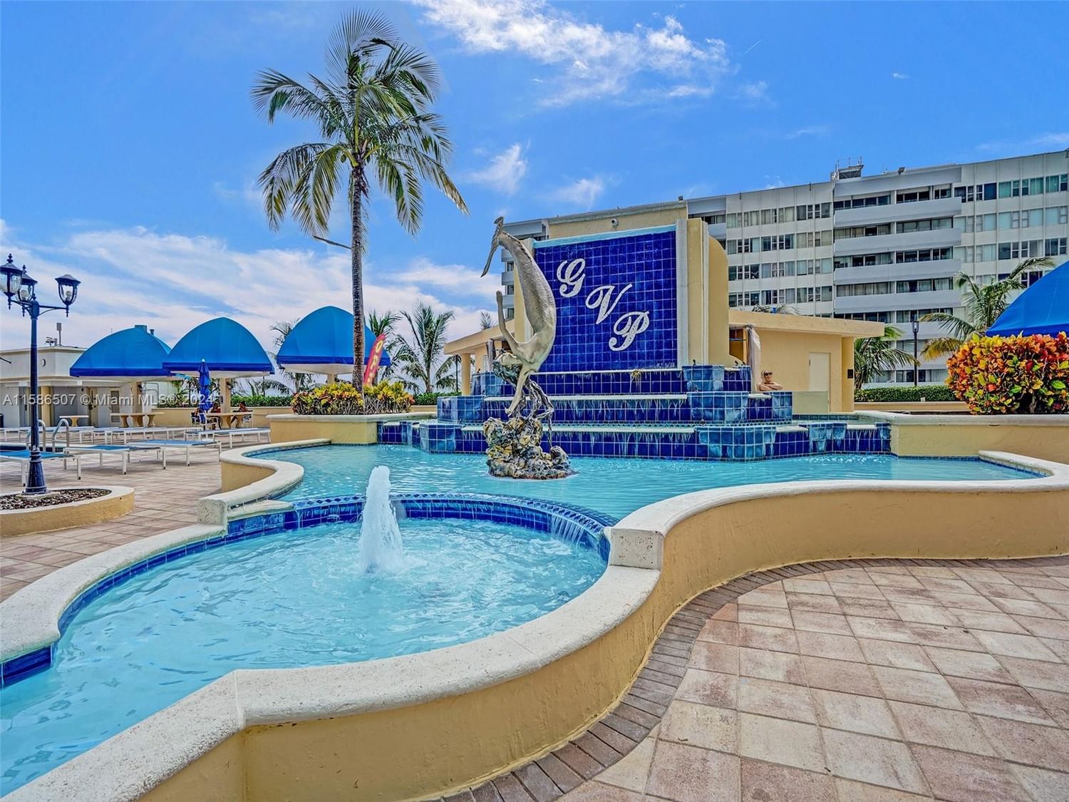 Real estate property located at 7601 Treasure Dr #722, Miami-dade, The Grandview Palace Cond, North Bay Village, FL