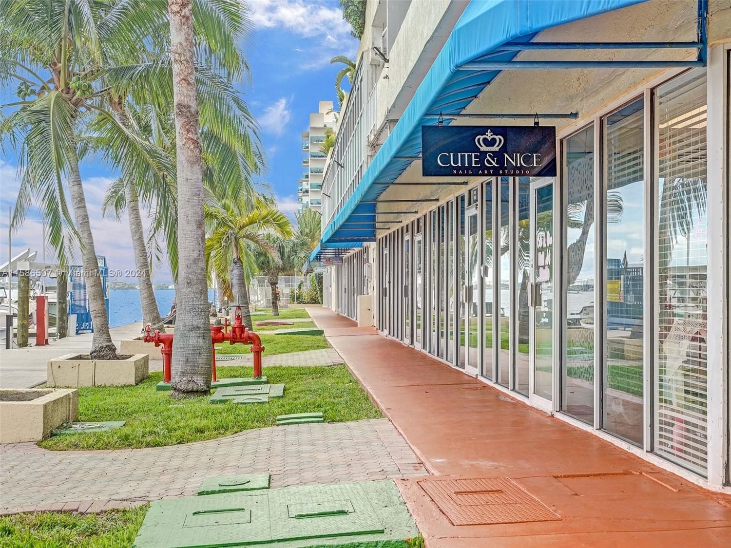 Real estate property located at 7601 Treasure Dr #722, Miami-dade, The Grandview Palace Cond, North Bay Village, FL