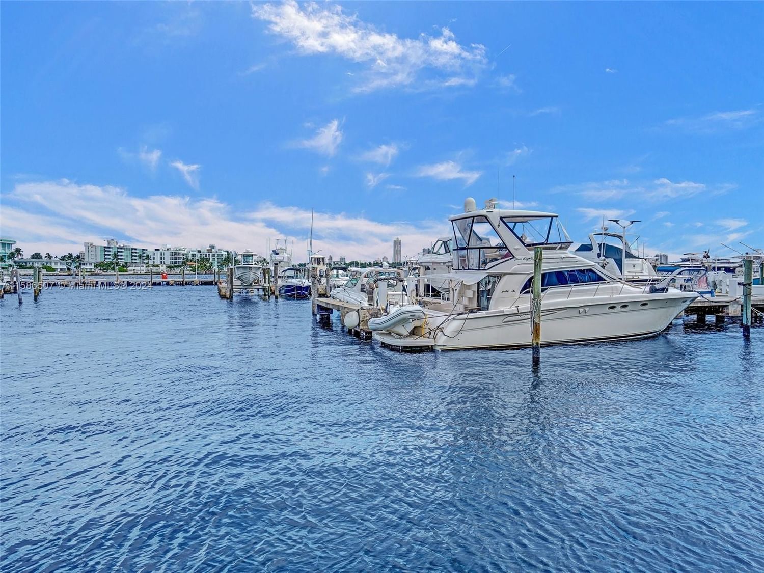Real estate property located at 7601 Treasure Dr #722, Miami-dade, The Grandview Palace Cond, North Bay Village, FL