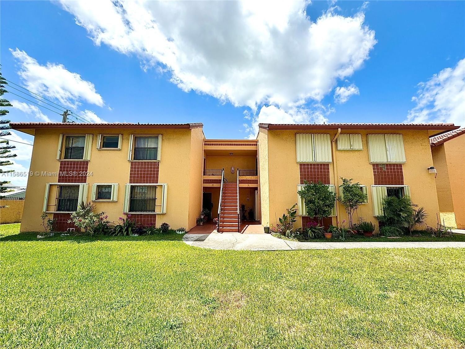 Real estate property located at 10893 7th St #11-27, Miami-Dade County, TERRANOVA CONDO #14, Miami, FL