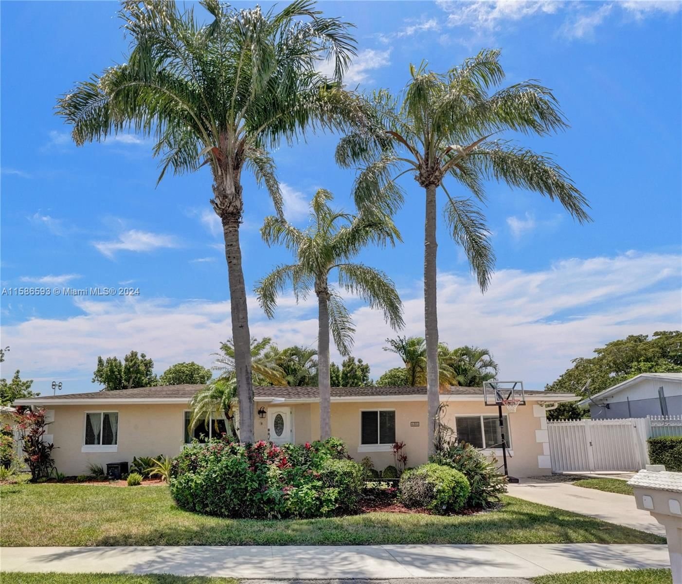 Real estate property located at 5360 132nd Pl, Miami-Dade County, SAN SEBASTIAN UNIT 2, Miami, FL