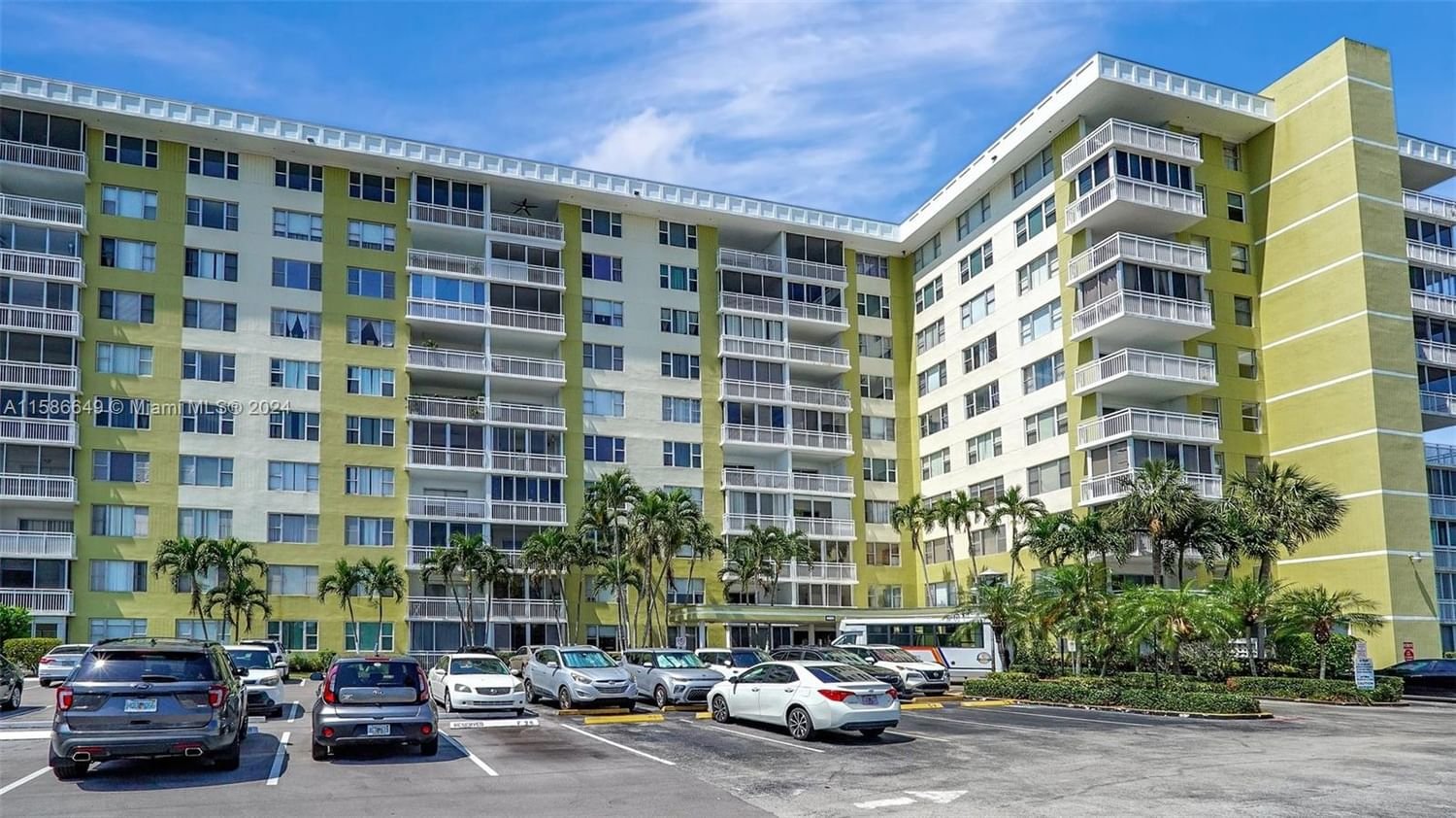 Real estate property located at 4400 Hillcrest Dr #710B, Broward County, HILLCREST NO 21 CONDO, Hollywood, FL