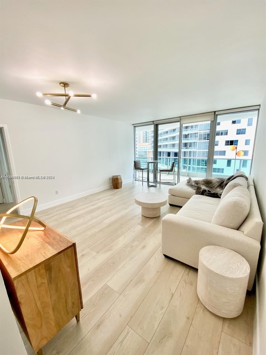 Real estate property located at 1331 Brickell Bay Dr #1604, Miami-Dade, JADE RESIDENCES AT BRICKE, Miami, FL