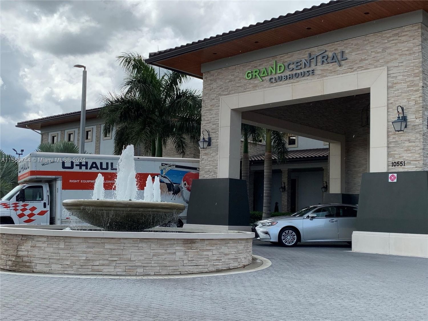 Real estate property located at 8015 104th Ave #24, Miami-Dade, APEX AT PARK CENTRAL COND, Doral, FL