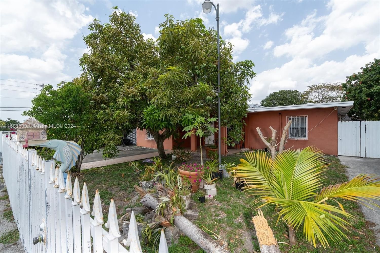 Real estate property located at 621 46th St, Miami-Dade County, HIALEAH 16TH ADDN, Hialeah, FL