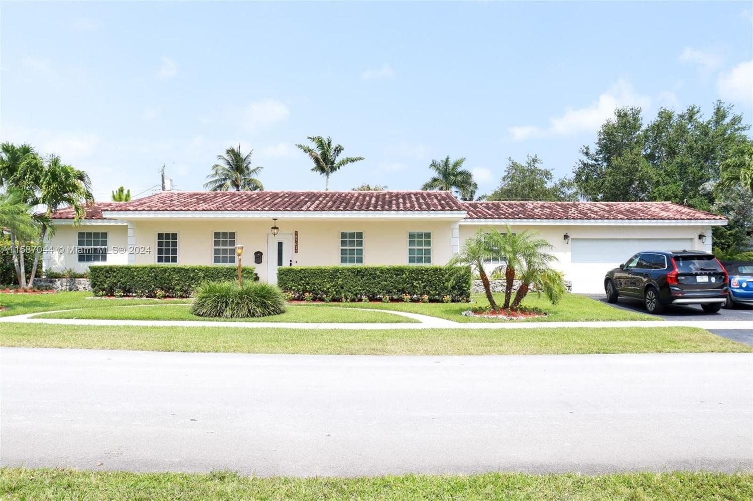 Real estate property located at 8701 86th Ct, Miami-Dade County, KENDALL POINT 2ND ADDN, Miami, FL