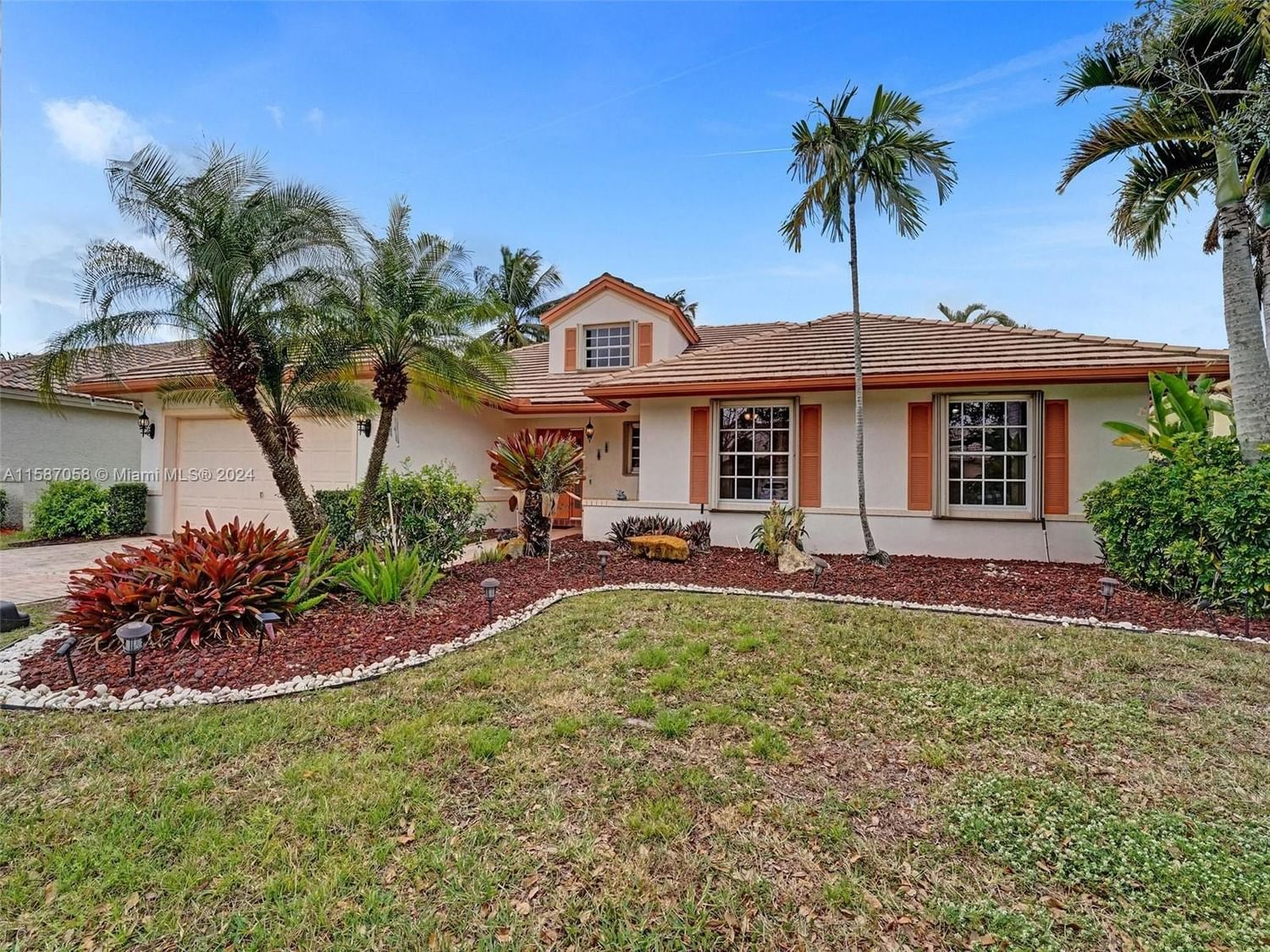 Real estate property located at 3323 Ridge Trce, Broward, FOREST RIDGE SINGLE FAMIL, Davie, FL