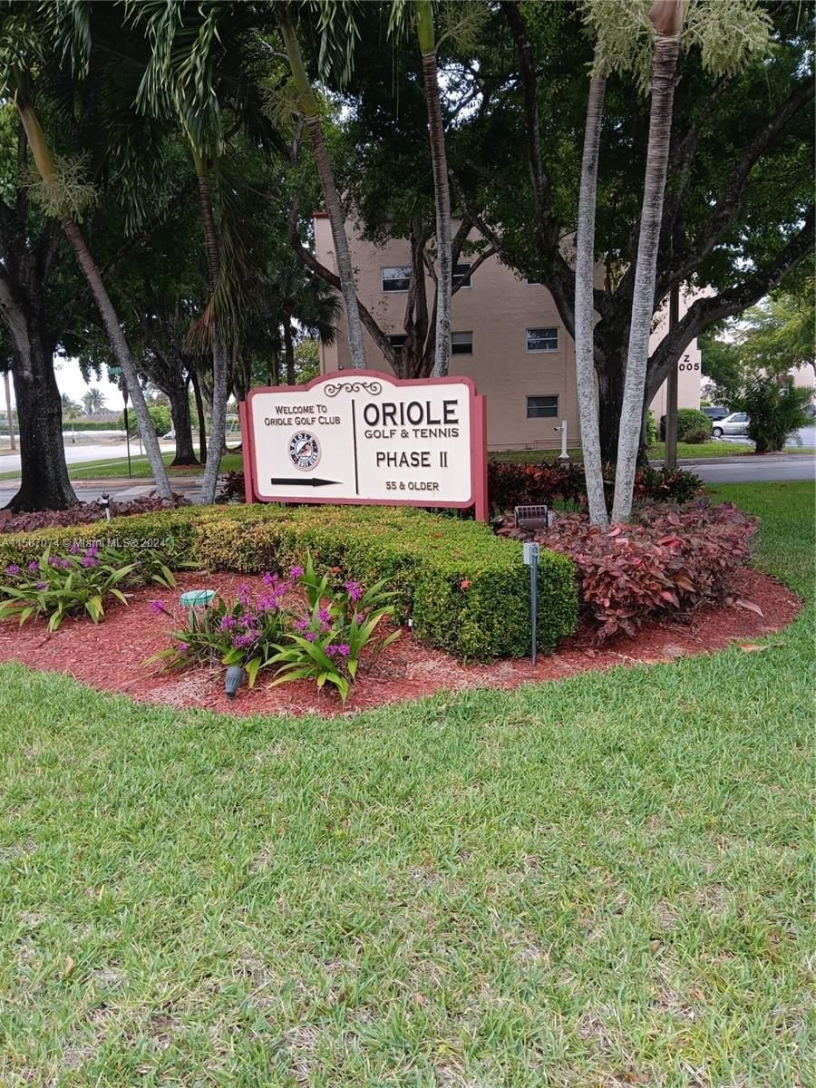 Real estate property located at 1050 Country Club Dr #308, Broward County, ORIOLE GOLF & TENNIS CLUB, Margate, FL