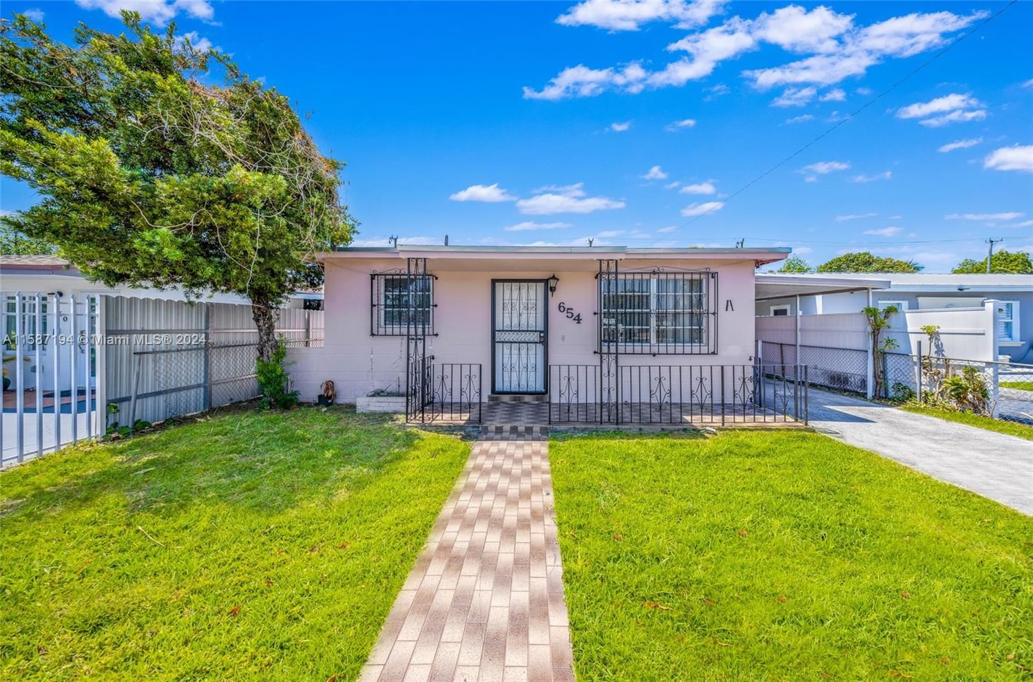 Real estate property located at 654 35th St, Miami-Dade County, HIALEAH 14TH ADDN, Hialeah, FL