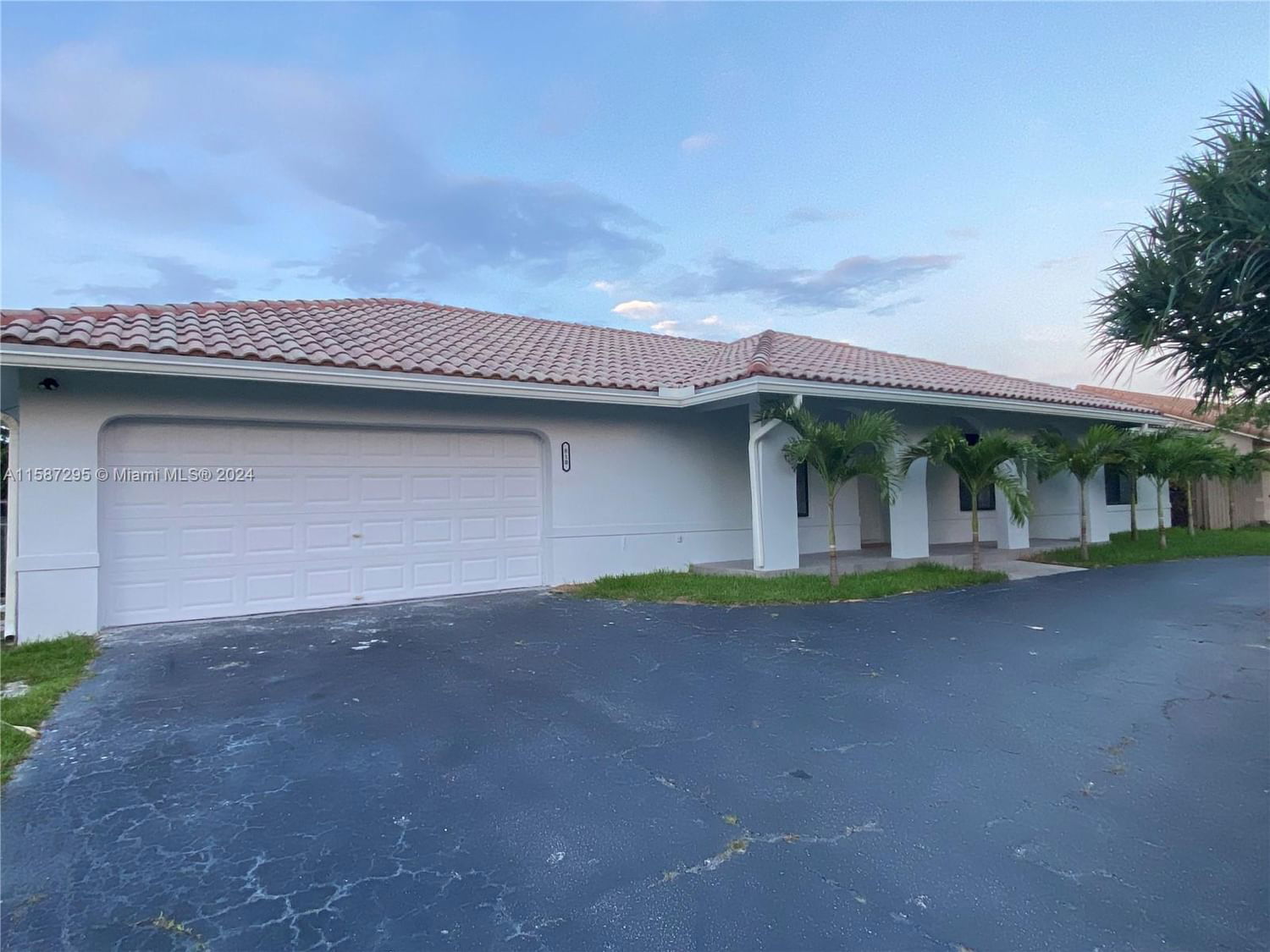 Real estate property located at 810 Renmar Dr, Broward County, ROYAL PALM ESTATES SEC 2, Plantation, FL