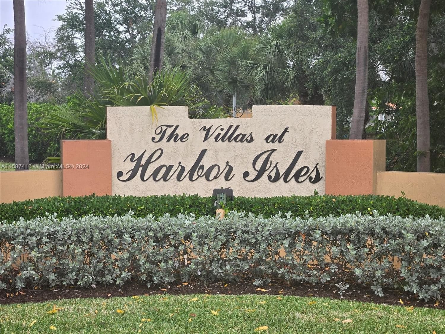 Real estate property located at 2325 Anchor Ct #4003, Broward County, VILLAS AT HARBOR ISLES CO, Dania Beach, FL