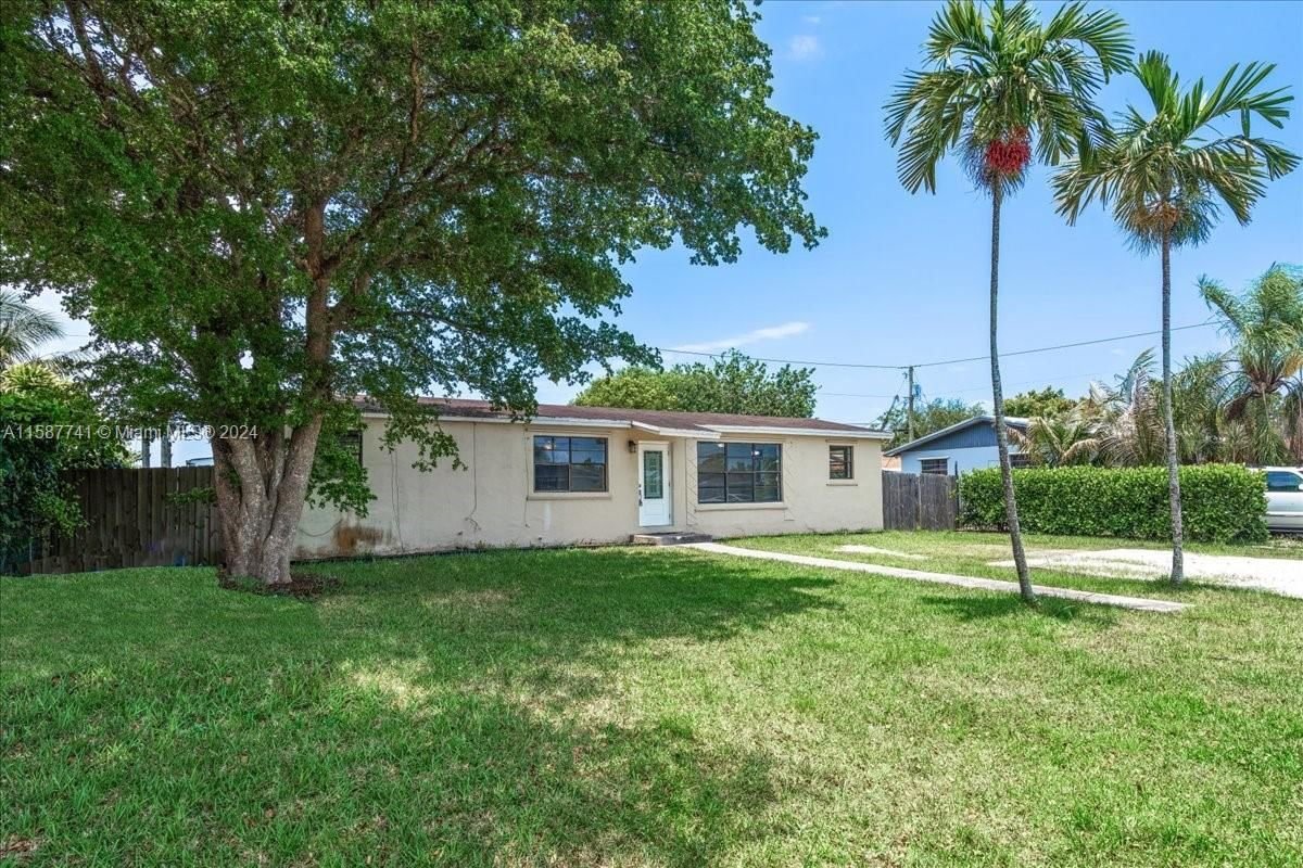 Real estate property located at 406 7th Ct, Miami-Dade County, FRIEDLAND MANOR, Florida City, FL