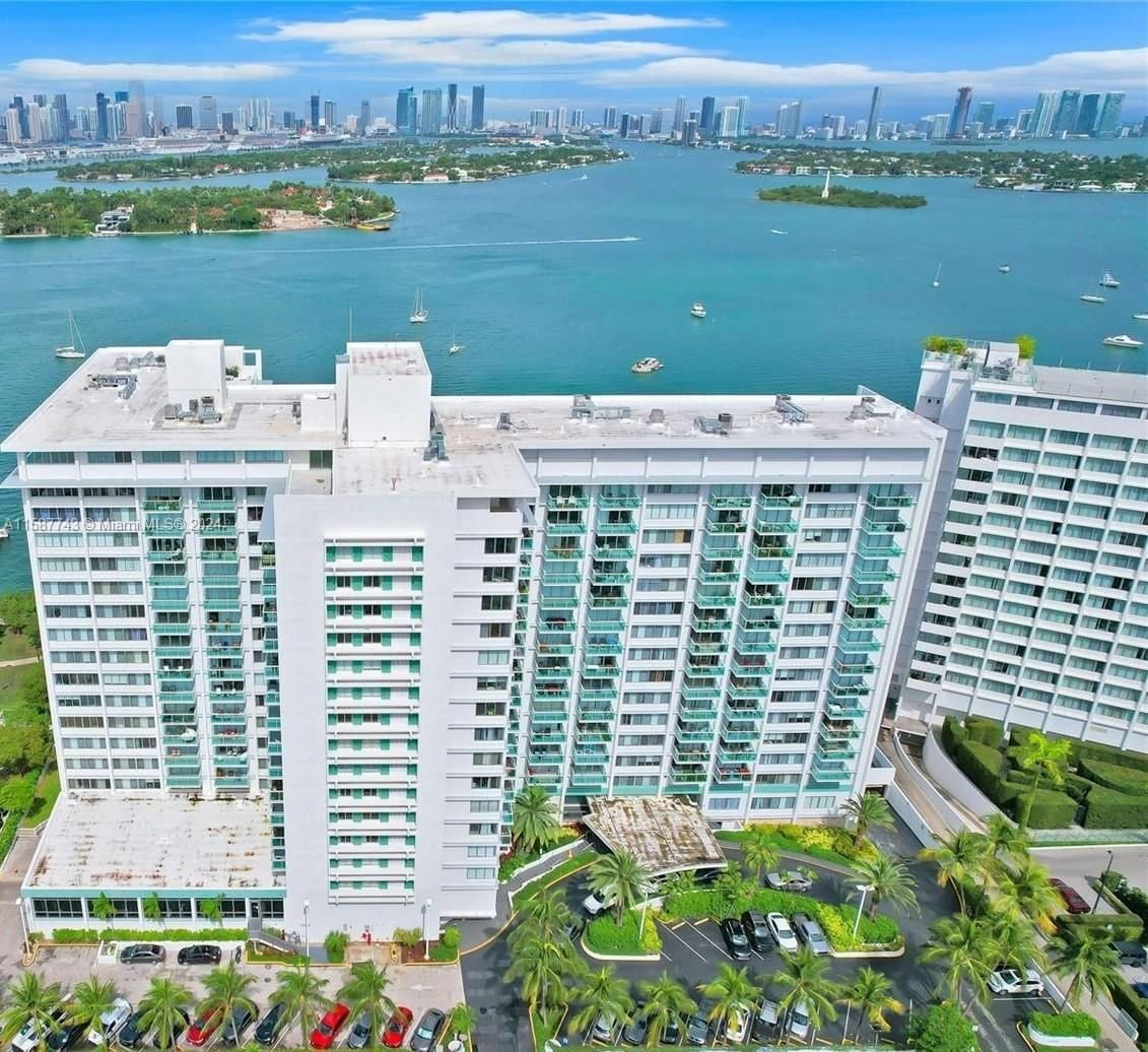 Real estate property located at 1000 West Ave #829, Miami-Dade County, MIRADOR 1000 CONDO, Miami Beach, FL