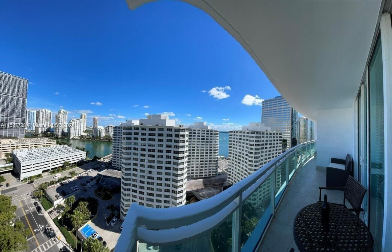 Real estate property located at 950 Brickell Bay Dr #1810, Miami-Dade, THE PLAZA 851 BRICKELL CO, Miami, FL